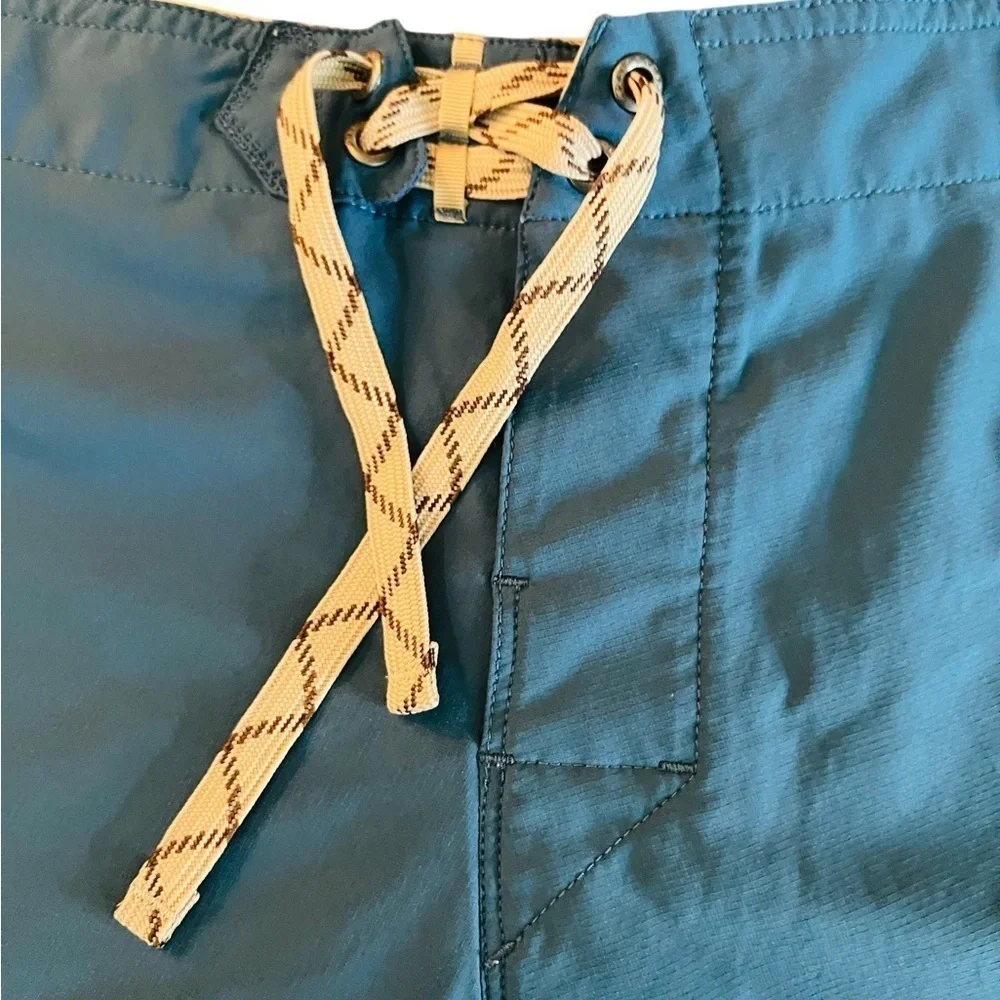 PATAGONIA MENS BLUE SWIM TRUNKS SIZE 38